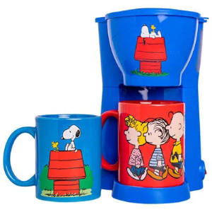 Uncanny Brands Peanuts Snoopy and Woodstock Single-Serve Coffee Maker ? Includes Two 12oz Ceramic Mugs