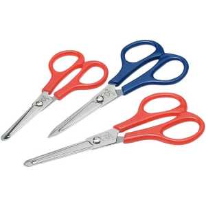 6" School Scissors ? Semi-Sharp / 
Ciseaux d??colier ? bouts semi-pointus 6 po
