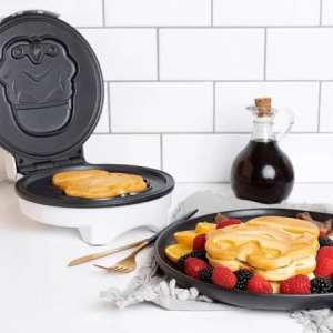 Star Wars: Stormtrooper 7" Waffle Maker – Imperial Helmet Non-Stick Character Waffle Iron